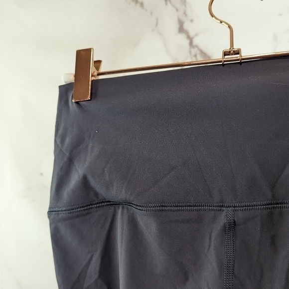 Everlane Shorts Women Gray Purple Biker The Perform Bike High Rise 8 Inch - Picture 11 of 11